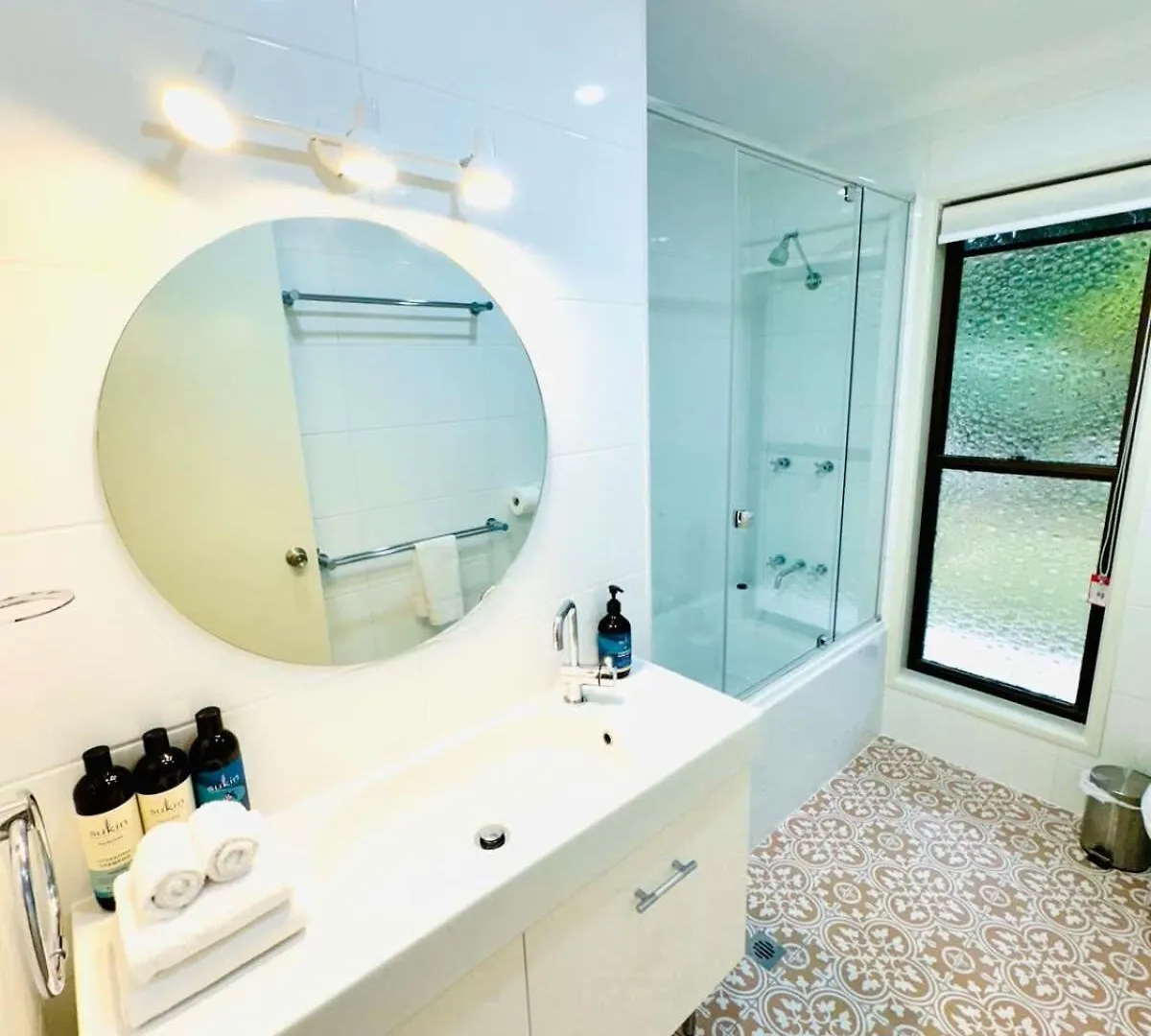 Vakantiehuis Coolum Family Hideaway With Pool, Sauna & Ice Bath Coolum Beach Australië